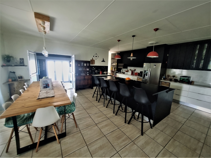 4 Bedroom Property for Sale in Bluewater Bay Western Cape